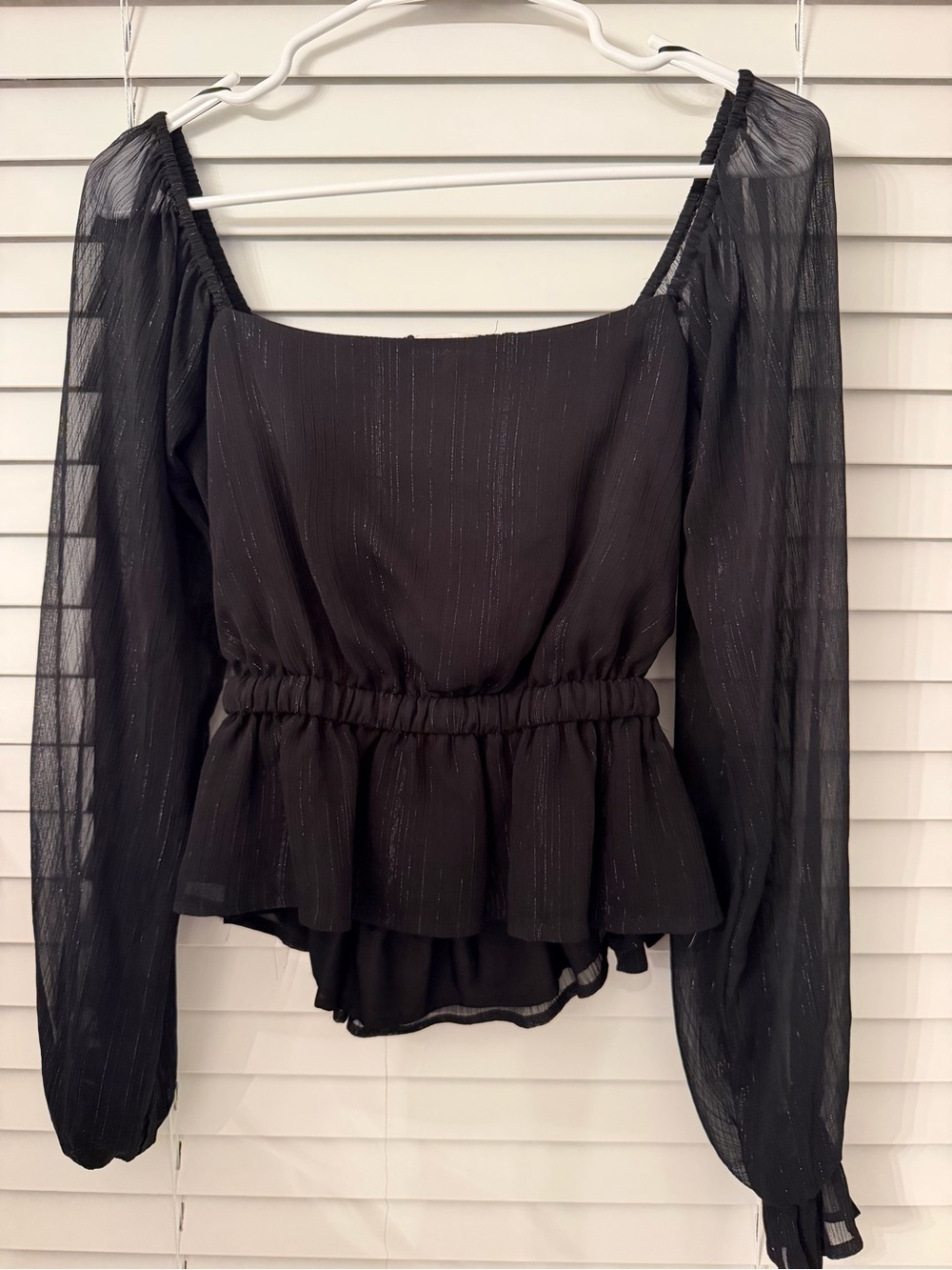 ✨Shiny Black Cropped Formal Top✨
